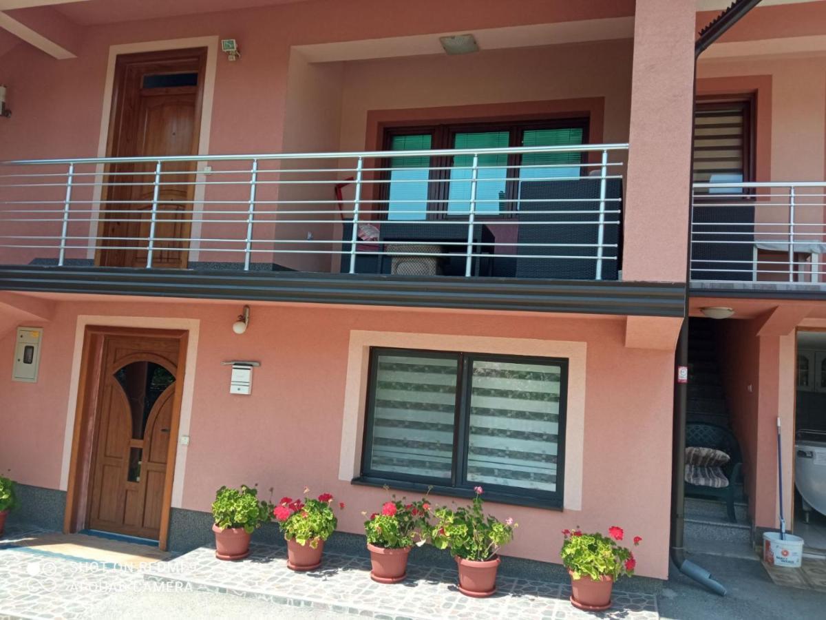 Guest House Ahmo Halilcevic Dubrave Gornje Exterior photo